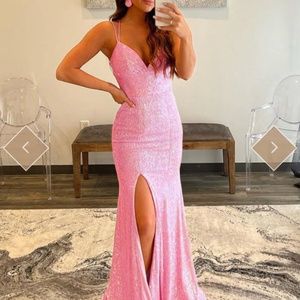 Pink prom dress size 6 never worn